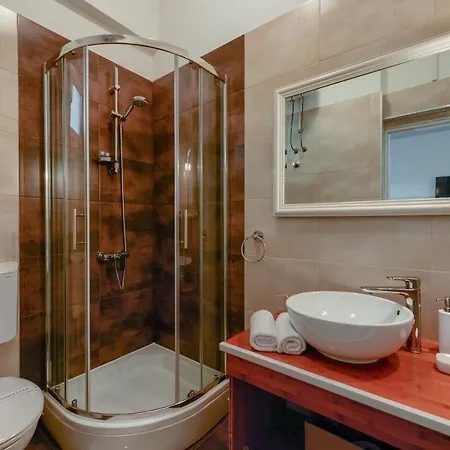 Sara Apartment