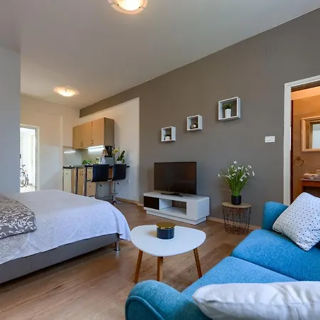 Apartamento Sara *
