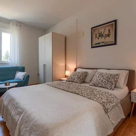 Apartamento Sara *