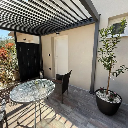 아파트 사라 자다르